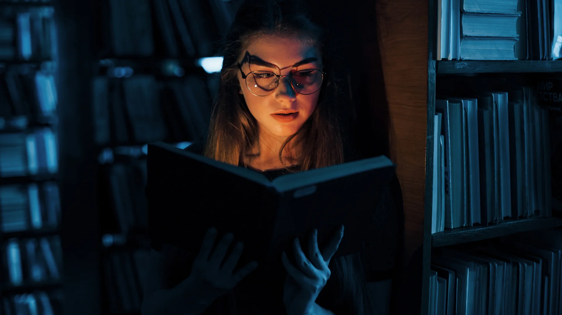 Inside the Mystery Writing Community