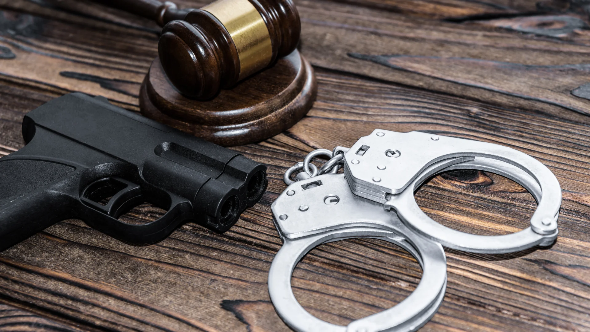 Weaponry in Crime Fiction